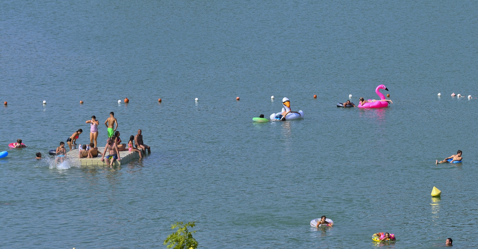 lac-de-champos-baignade.jpg